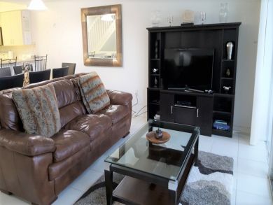 Marathon 3 Bedroom Vacation Townhome Sleeps 7 Guests