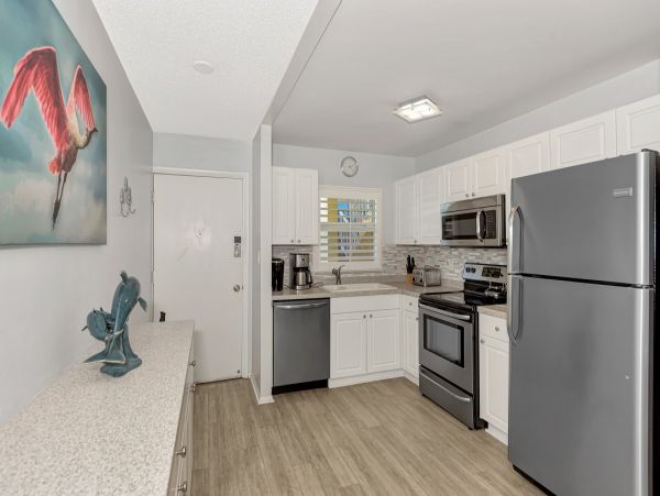 Siesta Key Vacation Rental - Two Bedroom Siesta Key Beachfront Condo