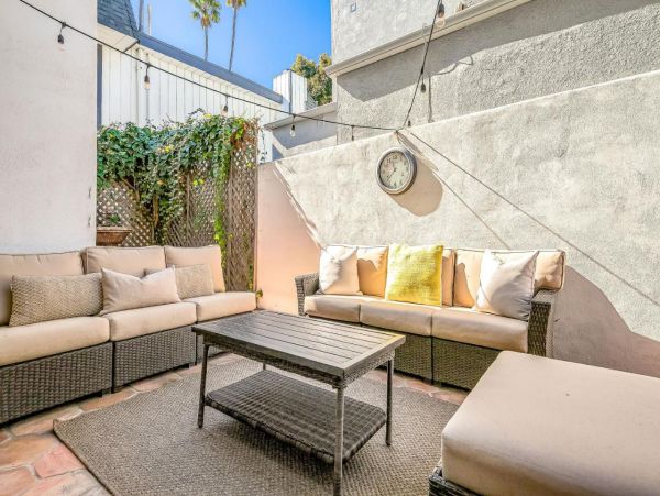 Four Bedroom Luxury Sleeps Ten Guests at La Jolla Rental