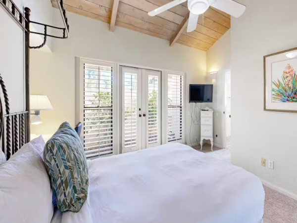 Oceanfront Rental Sweeping Views and Ultimate Comfort in La Jolla