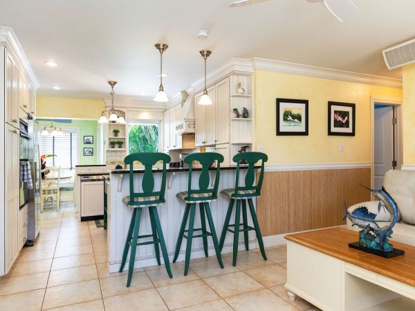 Marathon Canal Side Three Bedroom Vacation Home Sleeps Six