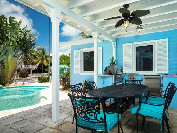 Marathon Canal Side Three Bedroom Vacation Home Sleeps Six