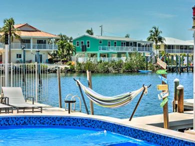 Marathon Canal View 3 Bedroom Vacation Pool Home, Boat Dock Marathon Canal View 3 Bedroom Vacation Pool Home, Boat Dock