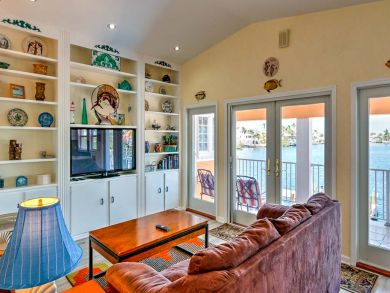 Marathon Canal View 3 Bedroom Vacation Pool Home, Boat Dock Marathon Canal View 3 Bedroom Vacation Pool Home, Boat Dock