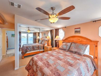 Marathon Canal View 3 Bedroom Vacation Pool Home, Boat Dock Marathon Canal View 3 Bedroom Vacation Pool Home, Boat Dock