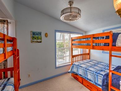 Marathon Canal View 3 Bedroom Vacation Pool Home, Boat Dock Marathon Canal View 3 Bedroom Vacation Pool Home, Boat Dock