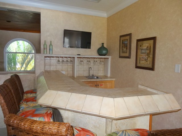 A Stunner of a 7 Bedroom Vacation Rental - Sleeps 18 A Stunner of a 7 Bedroom Vacation Rental - Sleeps 18