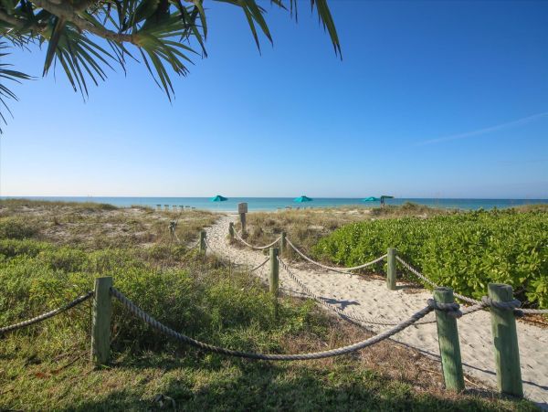 Longboat Key Vacation Rental | 3-Bedroom Beachfront Penthouse with Gulf Views