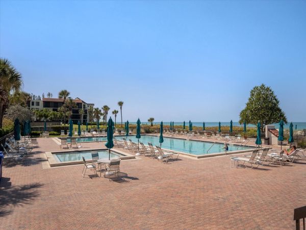 Longboat Key Vacation Rental | 3-Bedroom Beachfront Penthouse with Gulf Views