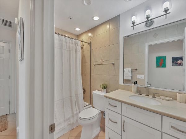 Longboat Key Vacation Rental | 3-Bedroom Beachfront Penthouse with Gulf Views
