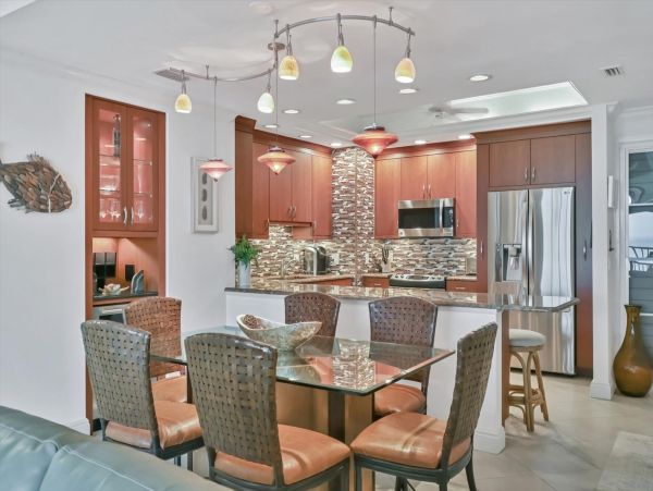 Longboat Key Vacation Rental | 3-Bedroom Beachfront Penthouse with Gulf Views