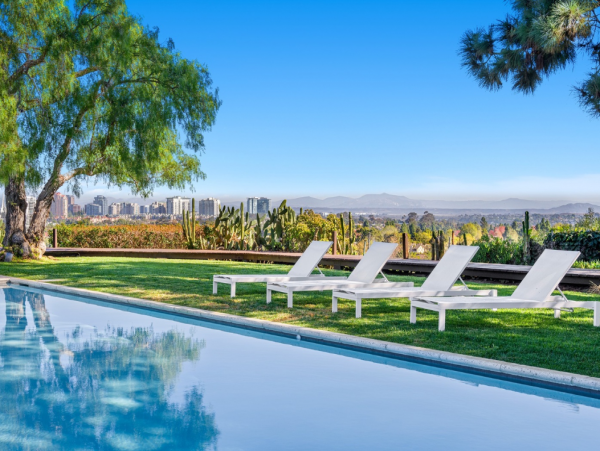 La Jolla Luxury Rental Seven Bedrooms Sleeps 14 Private Pool