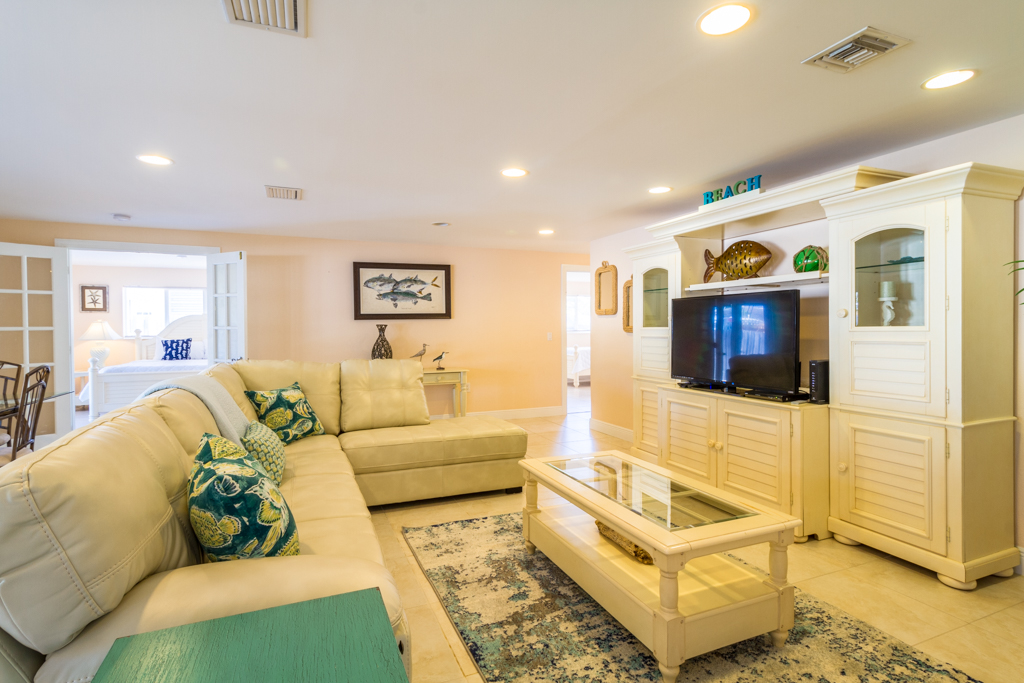 Marathon Beauty Waterside Home