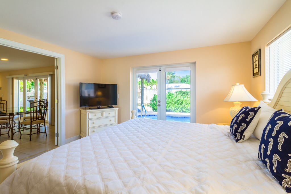 Marathon Beauty Waterside Home