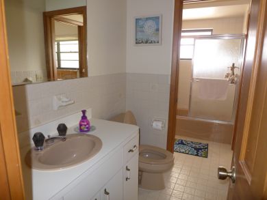 Comfortable canal front home near Sombrero Beach