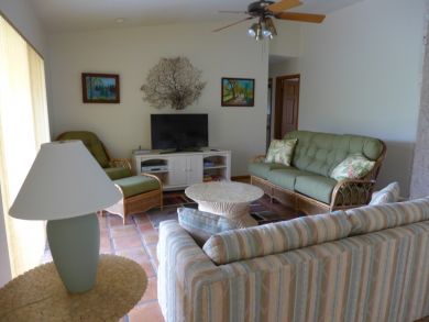 Comfortable canal front home near Sombrero Beach