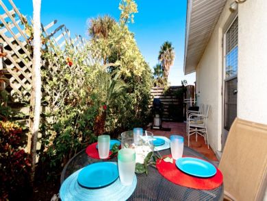 Holmes Beach Vacation Duplex One Bedroom Sleeps 2 Guests