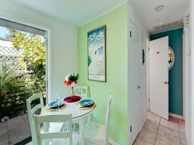 Holmes Beach Vacation Duplex One Bedroom Sleeps 2 Guests