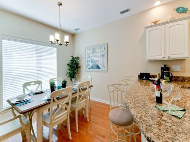 ROOMY ANNA MARIA ISLAND POOL HOME
