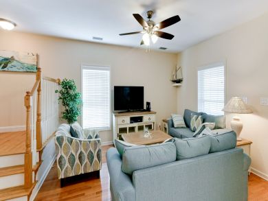 ROOMY ANNA MARIA ISLAND POOL HOME