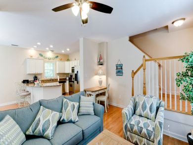 ROOMY ANNA MARIA ISLAND POOL HOME