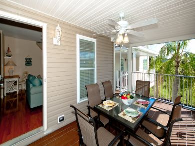 ROOMY ANNA MARIA ISLAND POOL HOME