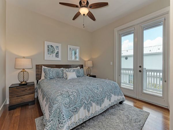 Anna Maria Island 6 Bedroom Vacation Rental Pool Home