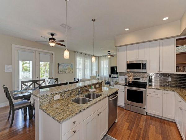 Anna Maria Island 6 Bedroom Vacation Rental Pool Home