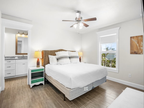 Anna Maria Island Luxury Vacation Rental  4-Bedroom Beach House with Pool & Rooftop Deck