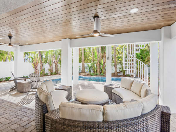 Anna Maria Island Luxury Vacation Rental  4-Bedroom Beach House with Pool & Rooftop Deck