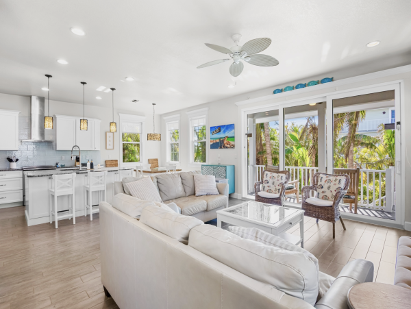 Anna Maria Island Luxury Vacation Rental  4-Bedroom Beach House with Pool & Rooftop Deck