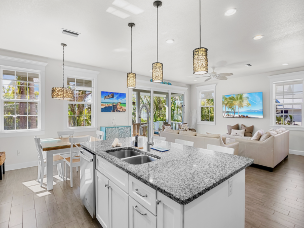 Anna Maria Island Luxury Vacation Rental  4-Bedroom Beach House with Pool & Rooftop Deck