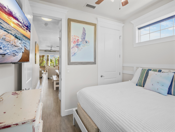 Anna Maria Island Luxury Vacation Rental  4-Bedroom Beach House with Pool & Rooftop Deck