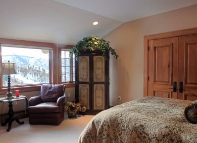 Large Rental Home in Beaver Creek with Communal Pool.