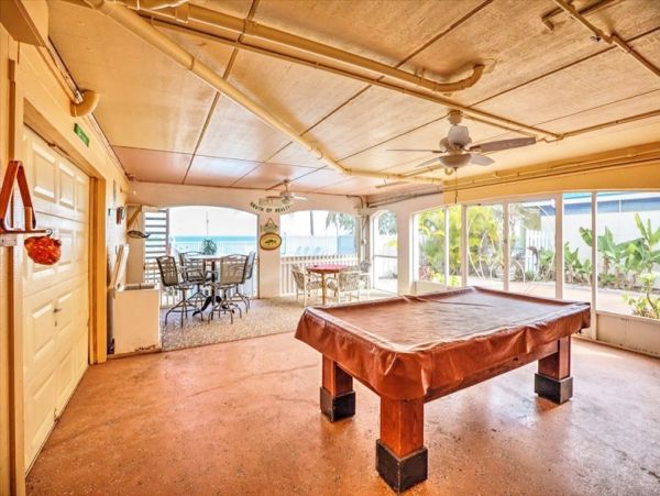Marathon Four bedroom Oceanfront Home Private Pool Sleeps 9