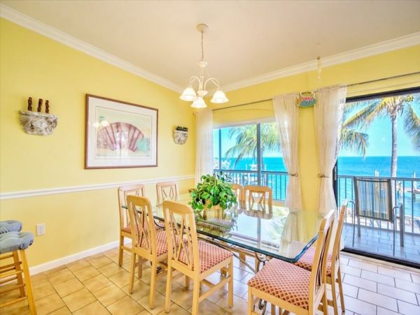 Marathon Four bedroom Oceanfront Home Private Pool Sleeps 9