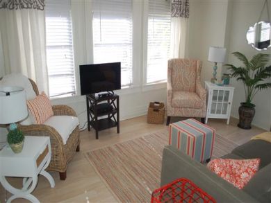 One Bedroom Siesta Key Vacation Rental with Pool