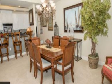 Destin Vacation Condo Sleeps Eight Guests.