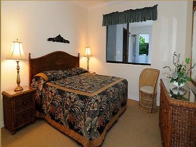 Sanibel Island 2 Bedroom Beach Front Views Pool
