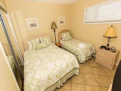 Destin 2 Bedroom rental on The Beach