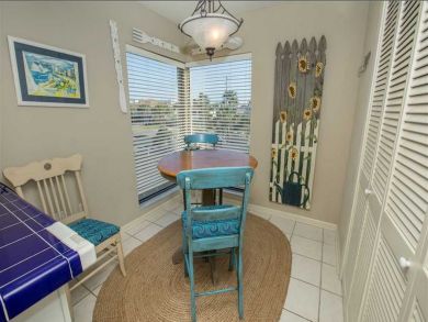 Breakfast nook
