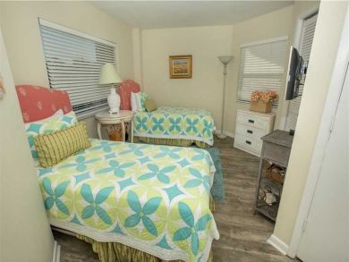 Bedroom -Twin beds