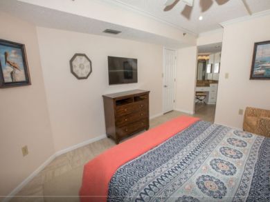 Great Value Destin Vacation Condo Sleeps Six Guests.