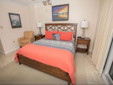Great Value Destin Vacation Condo Sleeps Six Guests.