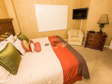 Beach Condo Three Bedrooms Two Bathrooms Sleeps Seven