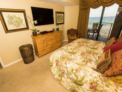 Beach Condo Three Bedrooms Two Bathrooms Sleeps Seven
