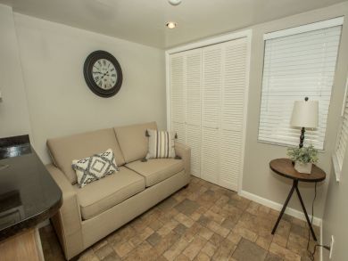 Destin Gulf View Two Bedroom Vacation Condo Sleeps 8