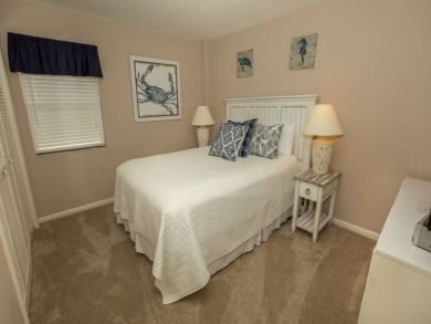 Destin Gulf View Two Bedroom Vacation Condo Sleeps 8