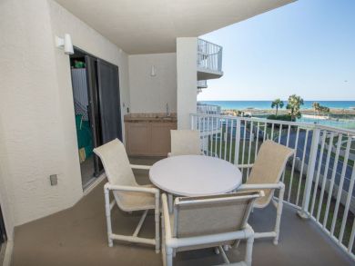 Two Bedroom Vacation Condo in Destin Sleeps 6