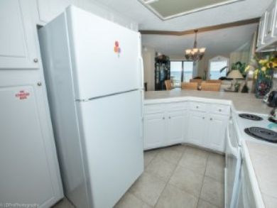 Destin Vacation Condo Sleeps Six Guests.